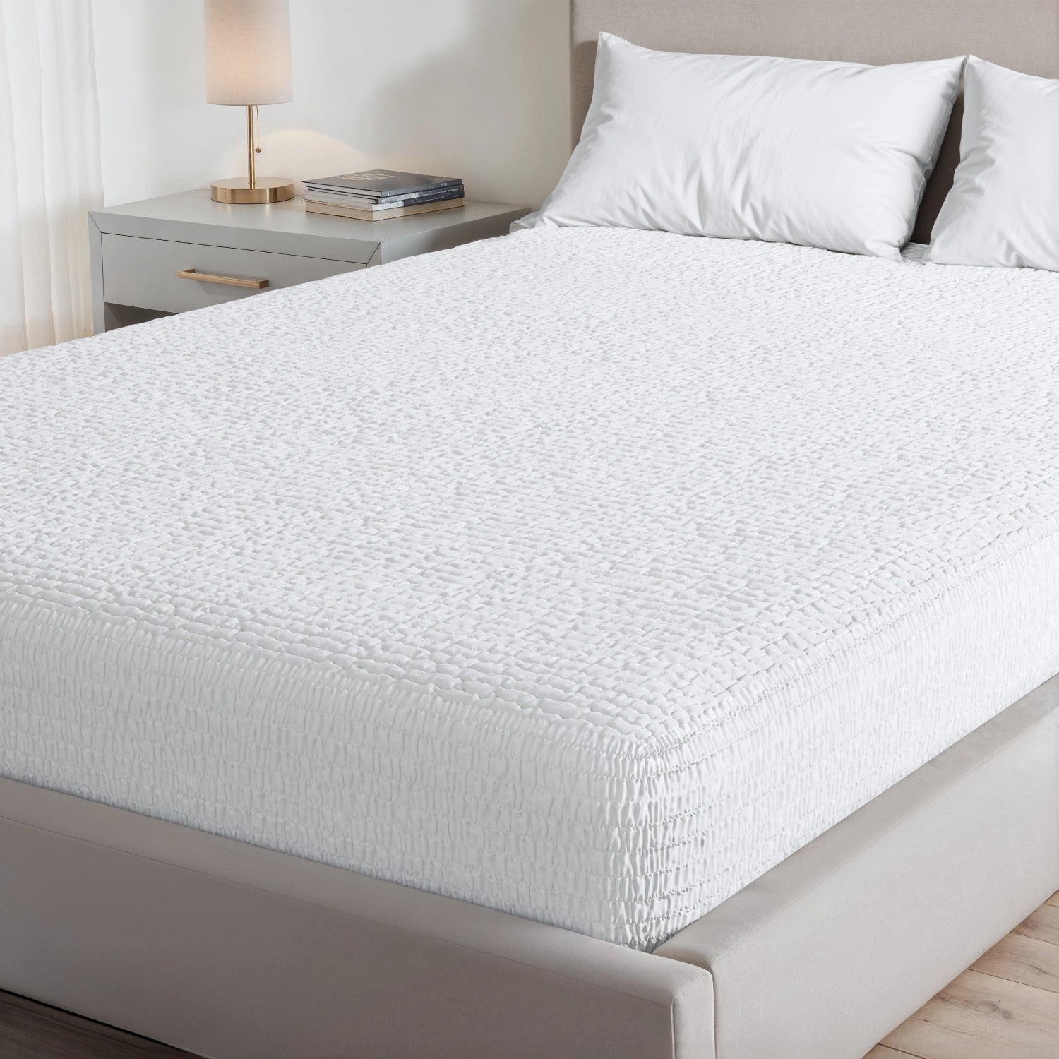 Crisp White Mattress Protector King Size