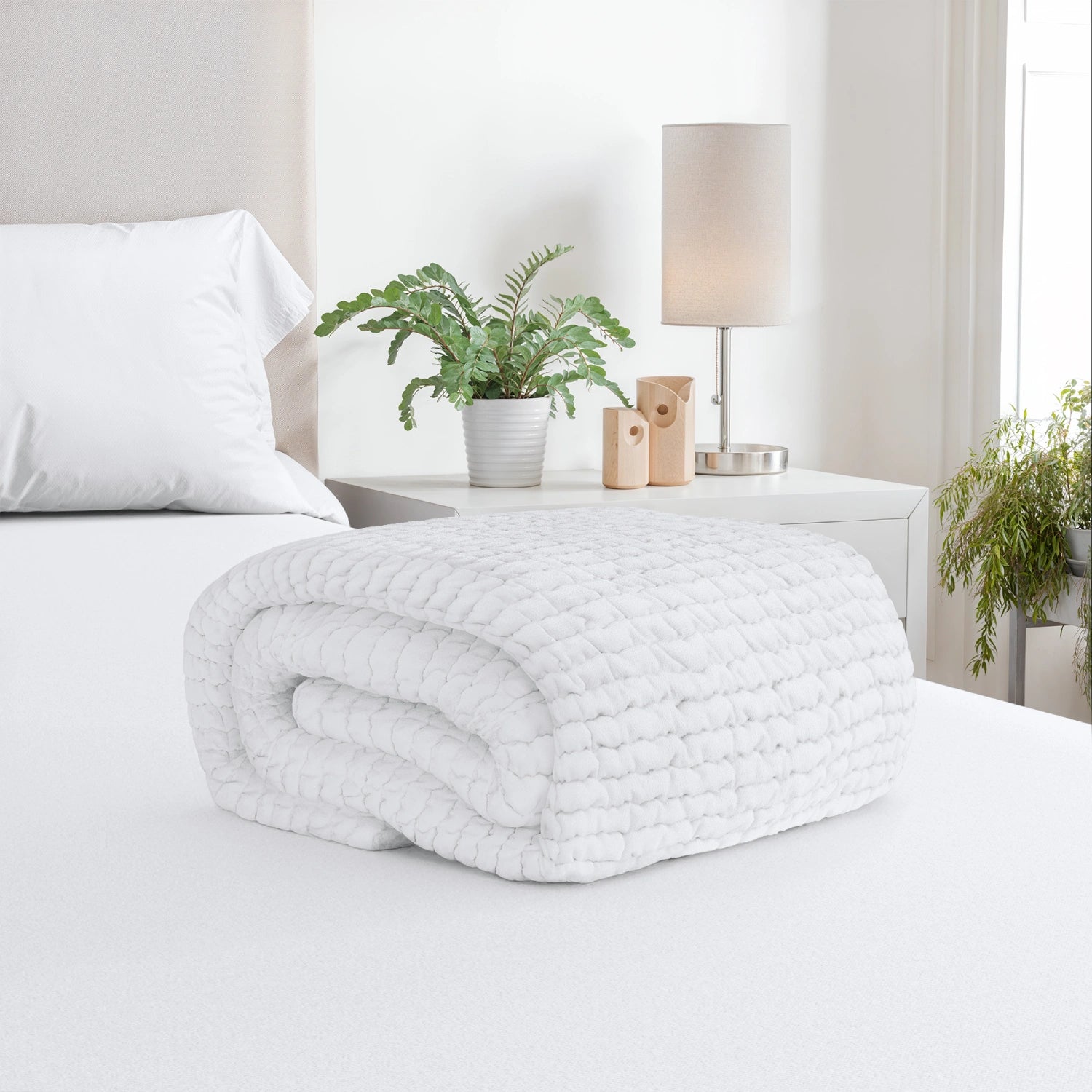 Crisp White Mattress Protector King Size