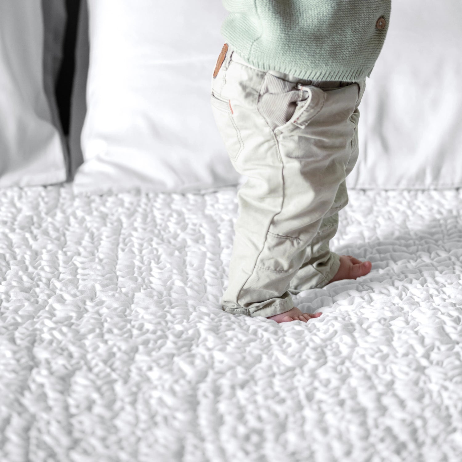 Crisp White Mattress Protector Crib Size