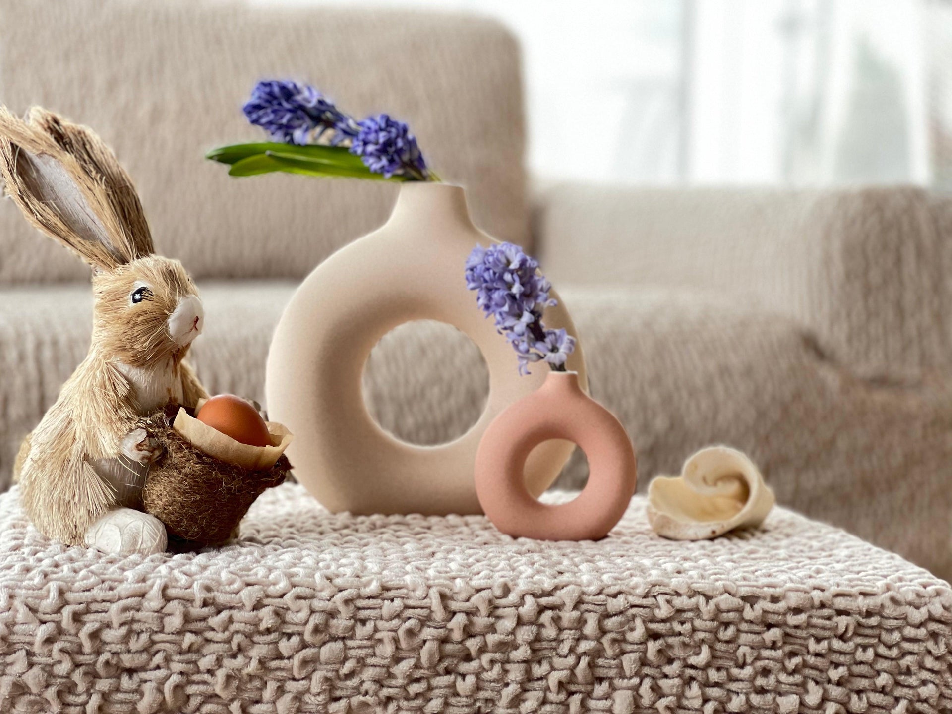 6 reasons why slipcover is the perfect choice for Easter decorations