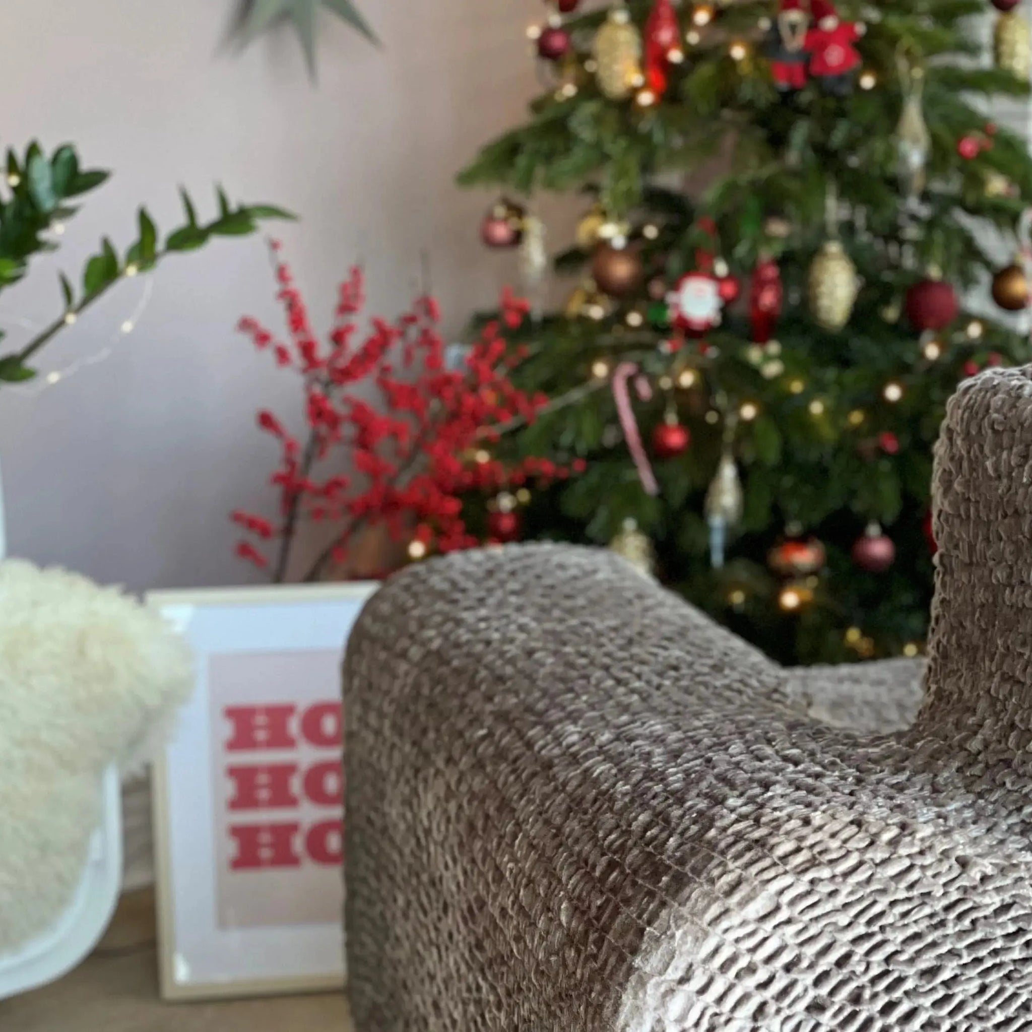 8 Chic Ways to Decorate Your Home for Christmas