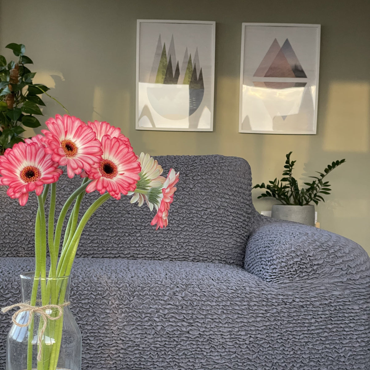 Fall Living Room Refresh: 7 Ways to Update Your Space Without Buying a New Sofa