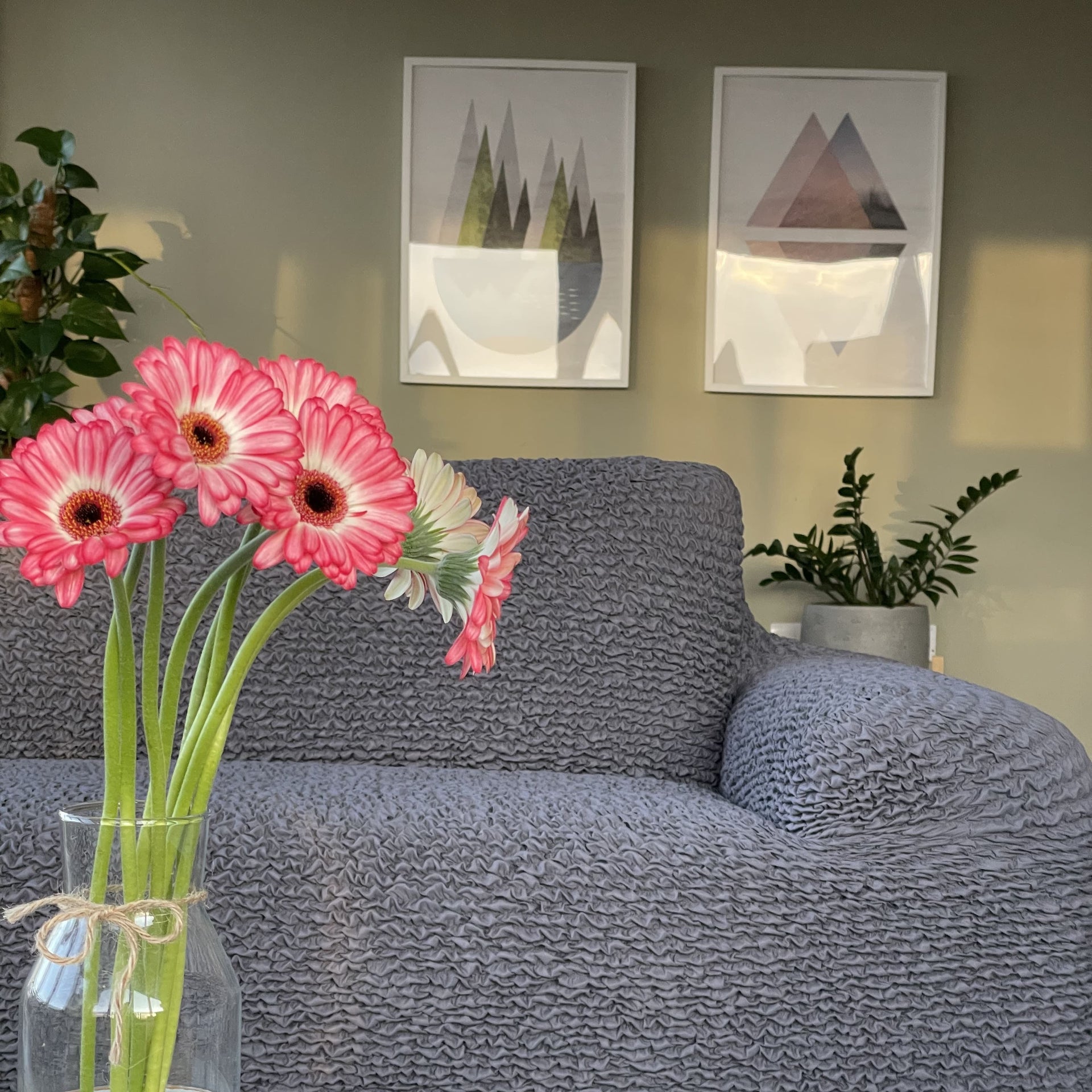 Fall Living Room Refresh: 7 Ways to Update Your Space Without Buying a New Sofa