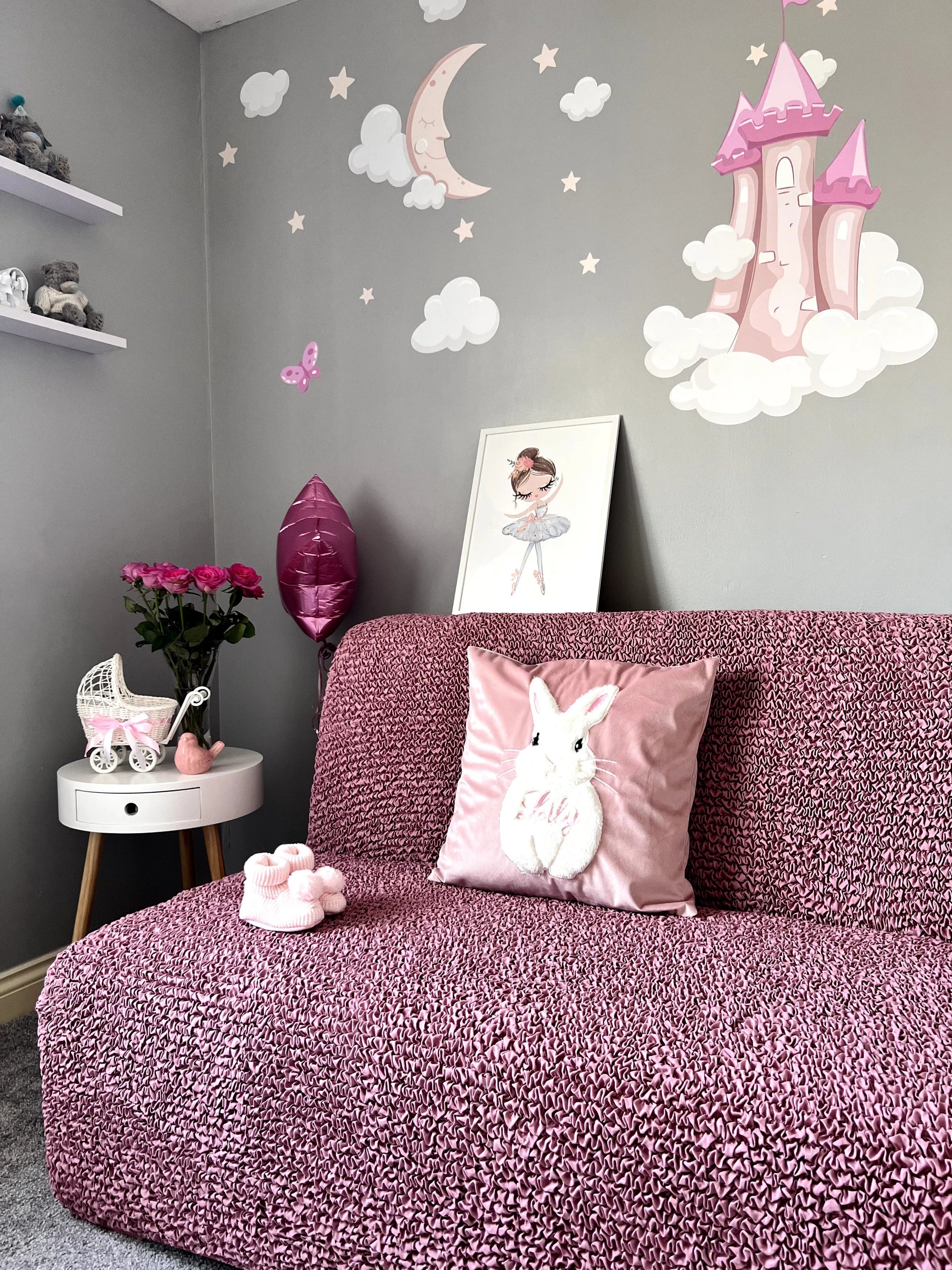 Chic & Charming: Crafting Your Girly Apartment Wonderland