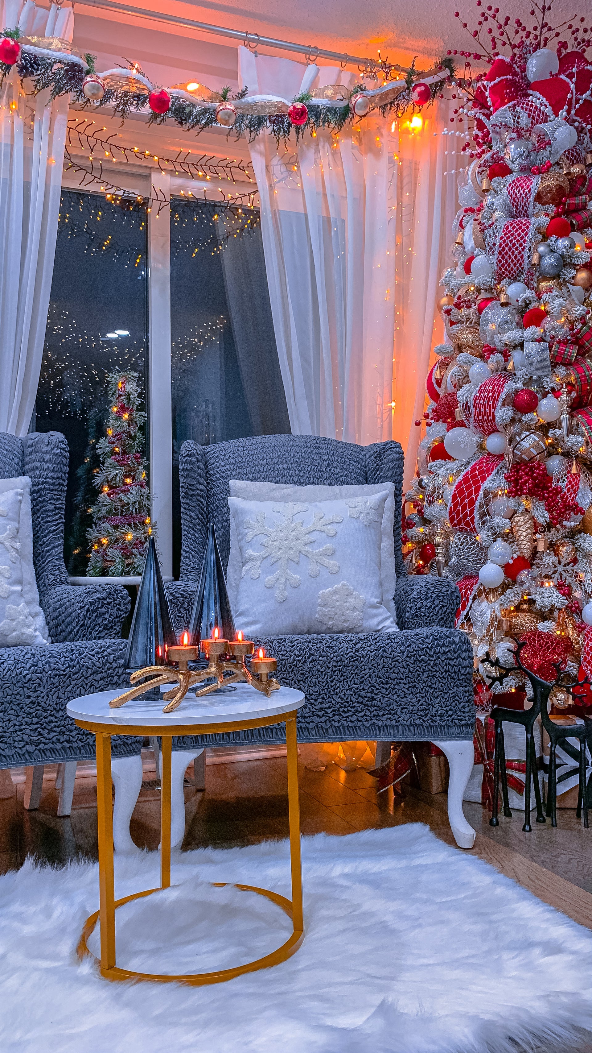 White Christmas: Timeless Chic for a Cozy Holiday Season