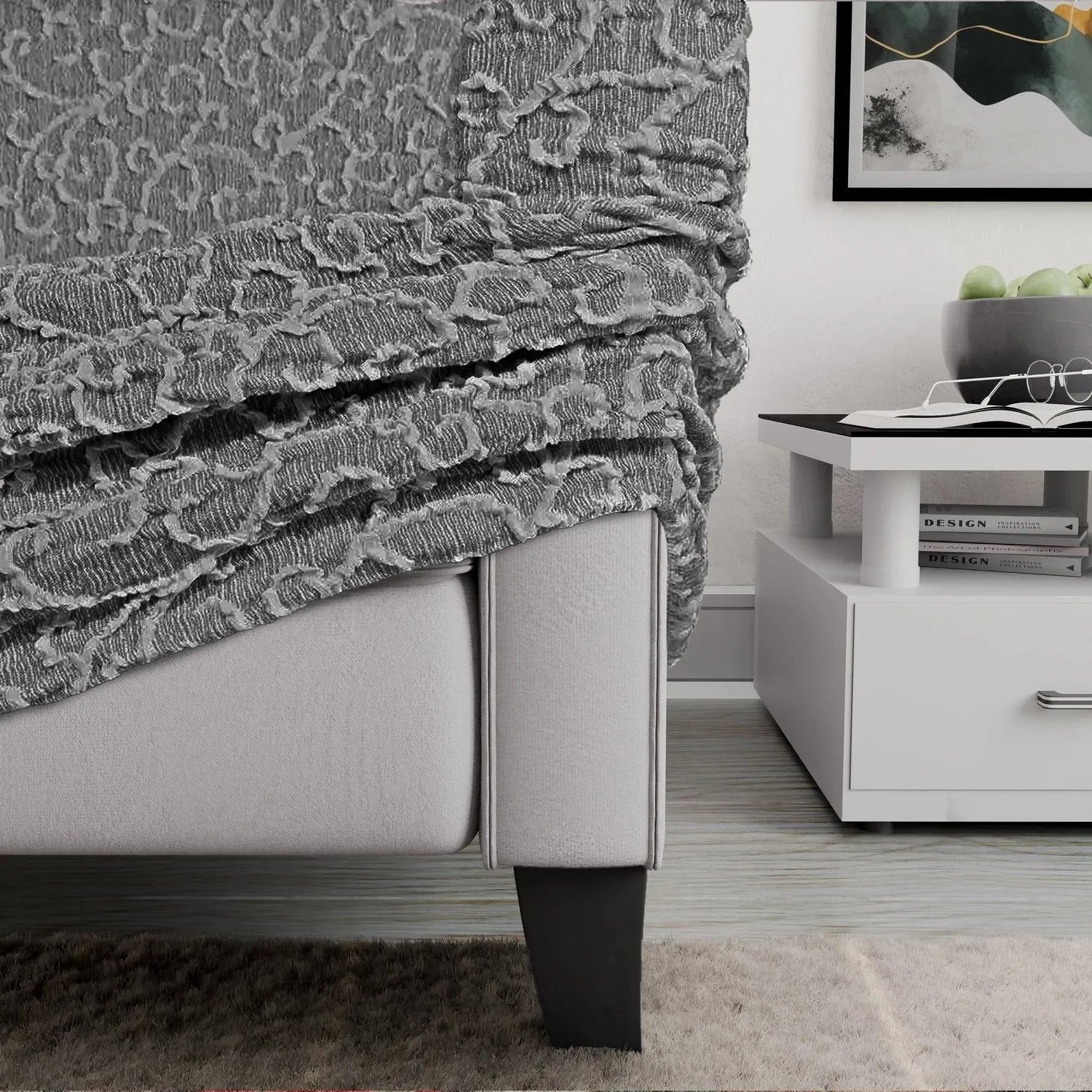 Grey Arabesco