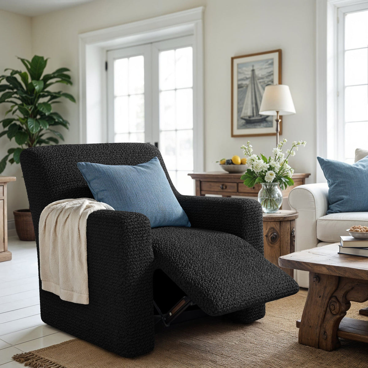 Reclining Armchair Slipcover, Comfort Collection – Black, interior view 1 | Black