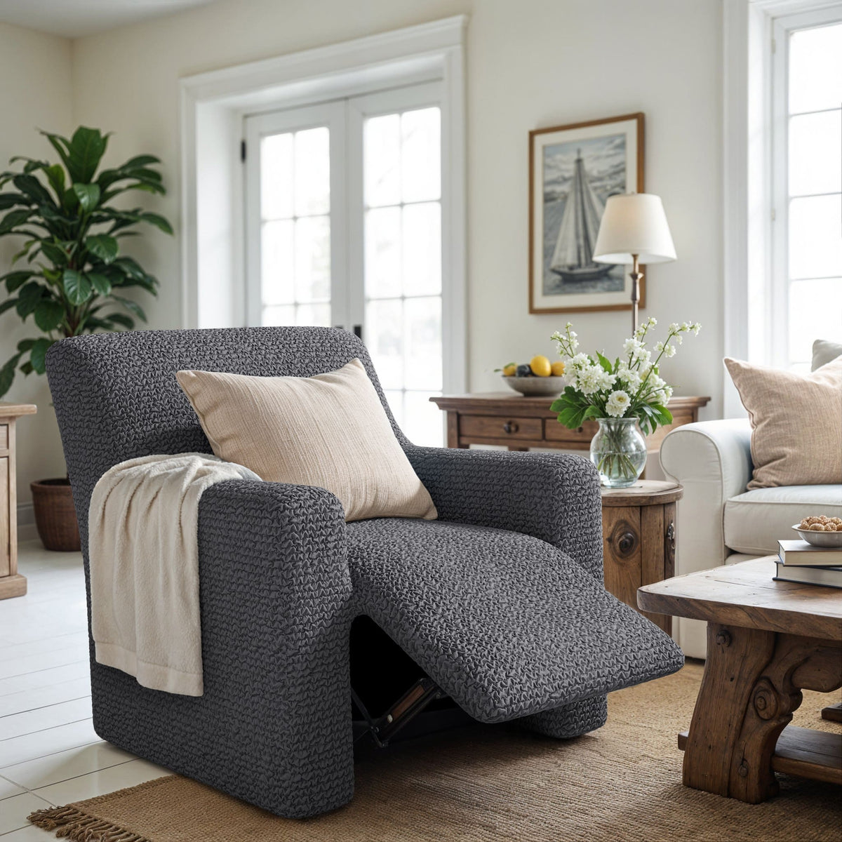 Reclining Armchair Slipcover, Comfort Collection – Dark Grey, interior view 1 | Dark Grey