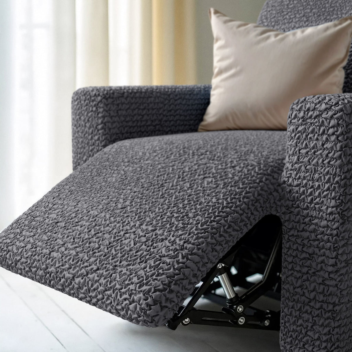 Reclining Armchair Slipcover, Comfort Collection – Dark Grey, interior view 2 | Dark Grey
