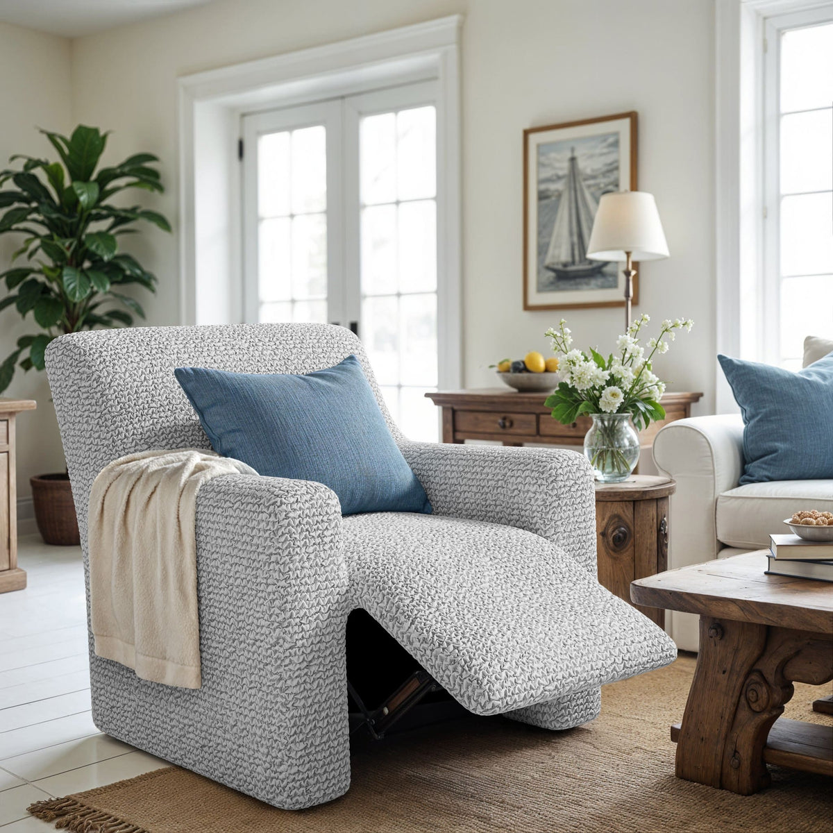Reclining Armchair Slipcover, Comfort Collection – Light Grey, interior view 1 | Light Grey